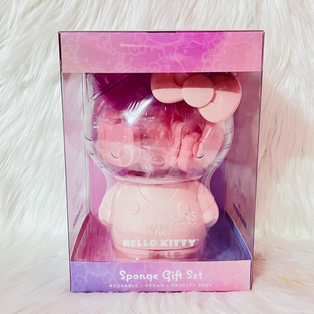 Hello‎ Kitty® 12-PC Sponge Gift Set
